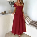 Elegantes rotes Maxikleid mit kurzen Puffärmeln und Tunnelzug am Herzausschnitt - Burgunderrot