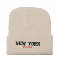 Beigefarbene Strickmütze mit New York Stickerei und Umschlag für Outdoor Aktivitäten - M(56-58cm) / Beige