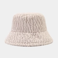 Detalle de la textura de lana de cordero beige en un gorro estilo pescador de invierno - M (56-58cm) / Gris Beige