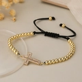 Bracciale regolabile con perline placcate oro 18K e croce di zirconi su cordoncino nero - Decorazione di Perle a Croce d'Oro / Oro