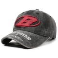 Berretto da baseball grigio scuro lavato con logo B ricamato in rosso e visiera stampata - Nero