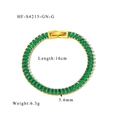 Detail van de 18K vergulde tennisarmband met groene zirkonia in smaragd geslepen - Gouden Basis/Groene Zirconia