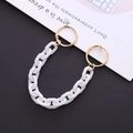 Detail of white acrylic thick chain strap with gold metal rings for clogs and bags - Imitation Pearl White Acrylic Chain