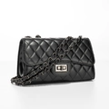 Bolso bandolera clásico de cuero negro acolchado con cadena y cierre giratorio - Negro