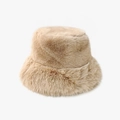 Cappello a secchiello in finta pelliccia beige con morbida texture invernale - Cachi