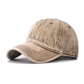 Dettaglio del cappellino da baseball in denim lavato kaki con cuciture rinforzate sulla visiera - Regolabile / Kaki Denim
