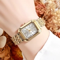 Élégante montre à quartz carrée dorée pour femmes avec un cadran blanc texturé minimaliste - Cadran Blanc Boîtier Doré