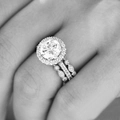 Elegante set di tre anelli nuziali con pietra tonda halo e fasce in argento - US 5 / Set 3 Pezzi Argento Halo Zircone