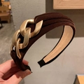 Cerchietto in velluto marrone scuro con catena metallica dorata in stile retrò - Marrone
