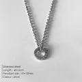 Collier minimaliste en acier inoxydable argenté avec pendentif cercle pavé. - Collier Fermoir Cercle Strass Argent (XNL0016-1)