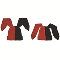 Dettaglio del berretto in maglia bicolore rosso e nero con lunghe orecchie da coniglio Gothic - Berretto Orecchie da Coniglio Nero Rosso