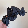 Elegante pinza para el pelo negra con lazos multicapa grandes de cinta de satén - Pinza de Triple Lazo Negro