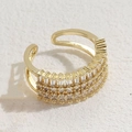 Anello regolabile placcato in oro alla moda con tre file di zirconi scintillanti - Design a File di Pavé / Zirconia Bianca