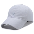 White quick-dry baseball cap with breathable mesh and number 7 embroidery detail - Adjustable / White