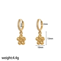 Dimensioni dettagliate degli orecchini a fiore in acciaio dorato con diamanti - Stile a Fiore(TE60373)