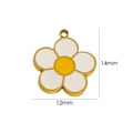 Colgante de flor en acero inoxidable con pétalos blancos y centro amarillo, 14mm x 12mm - Margarita