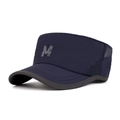 Visiera parasole sportiva blu scuro traspirante con inserti mesh e logo M - Regolabile / Blu navy