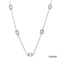 Cavigliera in acciaio argento con zirconi quadrati trasparenti brillanti su sfondo bianco - Collana in Argento con Zircone Bianco (PDD094)