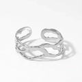 Bracciale rigido a onde cave irregolari con finitura argento e design minimalista in acciaio - Argento (A1110)