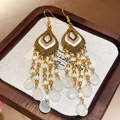 Boucles d'oreilles vintage en or avec émail blanc et rose et franges de perles - Gland Goutte d'eau Doré (37# Crochet d'oreille)