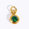 Colgante de zodiaco dorado con gema verde facetada y aro de acero inoxidable - Mayo-Verde Esmeralda