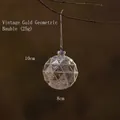 Pallina di Natale in vetro oro 8cm con motivo geometrico a diamante e finitura metallica - Rombo Oro