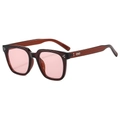 Retro oversized sunglasses with tea frame, pink lenses and decorative metal rivets - Red Tea Frame Pink Lens