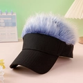 Berretto da baseball hip hop con tesa nera e parrucca sintetica azzurra sulla cima - Nero+Capelli Blu Chiaro