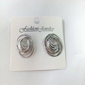 Vintage irregular spiral oval stud earrings in silver finish with a modern design - Oval Spiral / Steel