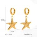 Dettaglio orecchini a stella marina in oro 18K con altezza 3,82cm e larghezza 1,97cm - Stella Marina a Spirale Martellata (HC-E10165)