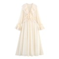 Elegantes Maxikleid aus Chiffon mit V-Ausschnitt, Volants und Spitzenärmeln - XS / Milchweiß