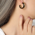 Fashionable C-shaped gold-plated stainless steel earrings with black enamel inlay - Black