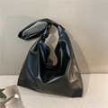 Grand sac cabas noir minimaliste avec anse nouée design en similicuir texturé de qualité - Noir