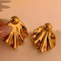 Minimalistische schalenförmige Goldohrringe mit strahlenden Texturen und Kugelstecker - Gold(KDE2608)