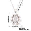 Vue détaillée du pendentif Vierge Marie avec perles et dimensions: chaîne 40+5cm - Style Argent avec Perles et Zircon (N01205-3)