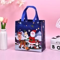 Blauwe kerstcadeautas van vliesstof met cartoonpatronen van de kerstman en rendier - Stijl 2-Blauwe Feestelijke Cartoon
