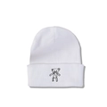 Détail d'un bonnet en maille blanche avec broderie d'ours noir sur le revers plié - M (56-58cm) / Blanc