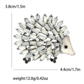 Incantevole spilla a riccio con strass bianchi scintillanti e finitura argento lucido - Bianco (1080-WH)