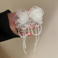 Eleganti orecchini a fiori bianchi con nappine di perline e petali di stoffa - Fiore di cristallo in rete bianca (Perno in argento 10#)
