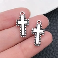Coppia di ciondoli a croce in argento vintage per gioielli fai-da-te con bordi a perline - Croce-10x18mm