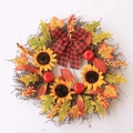 Herbstkranz mit Sonnenblumen, Kürbissen, Beeren und einer rot-schwarzen Karoschleife - 405 Kranz / 45cm