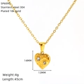 Detail der 18K vergoldeten Edelstahl-Herz-Halskette mit Maßen und Gewichtsinformationen - Goldenes Herz-Stil mit zwei Diamanten (SP609G)