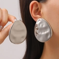 Orecchini a goccia in argento irregolare con finitura lava e metallo liquido - Stile Ovale Martellato Grande Argento (K-400)