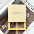 Caja de regalo para joyas beige deslizante con ventana y texto Unique Beauty - Beige/Interior 9x9x2cm/Con Inglés