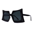 Occhiali da sole a farfalla neri oversize con montatura geometrica e rivetti argento - Montatura Nera Lenti Grigio Nero