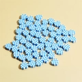 Blau-weiß karierte Herz-Polymer-Ton-Perlen 10mm für DIY-Schmuckherstellung - Hellblau