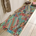 Tappeto da bagno rettangolare in flanella con patchwork boho su pavimento in legno - 40x60cm / Stile 2