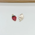 Pendentif fraise en émail avec feuille verte et bordure métallique dorée - 1.0cm*1.7cm / Fraise Rouge
