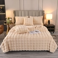 Thick milk tea colored faux fur bedding set with bubble texture blanket and pillowcases - 160*200 cm / Beige Apricot