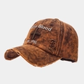 Détail de casquette vintage marron délavée avec broderie blanche et bord de visière usé - Réglable / Jaune Gingembre